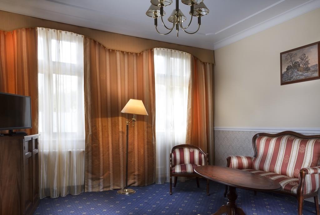 Hotel Ostende Karlovy Vary Extérieur photo