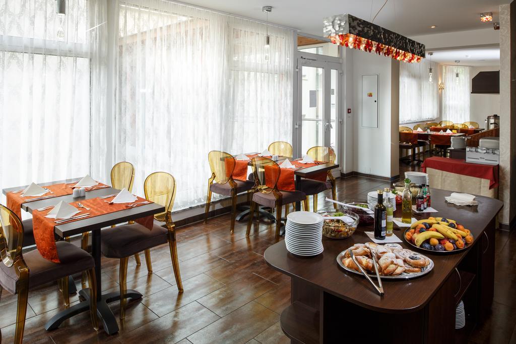 Hotel Ostende Karlovy Vary Extérieur photo